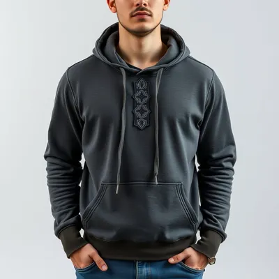 Sudadera con capucha con detalle bordado Trujillo — Garbo